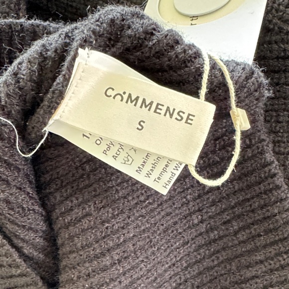 Commence Black Sweater with White Stitching - Picture 4 of 4